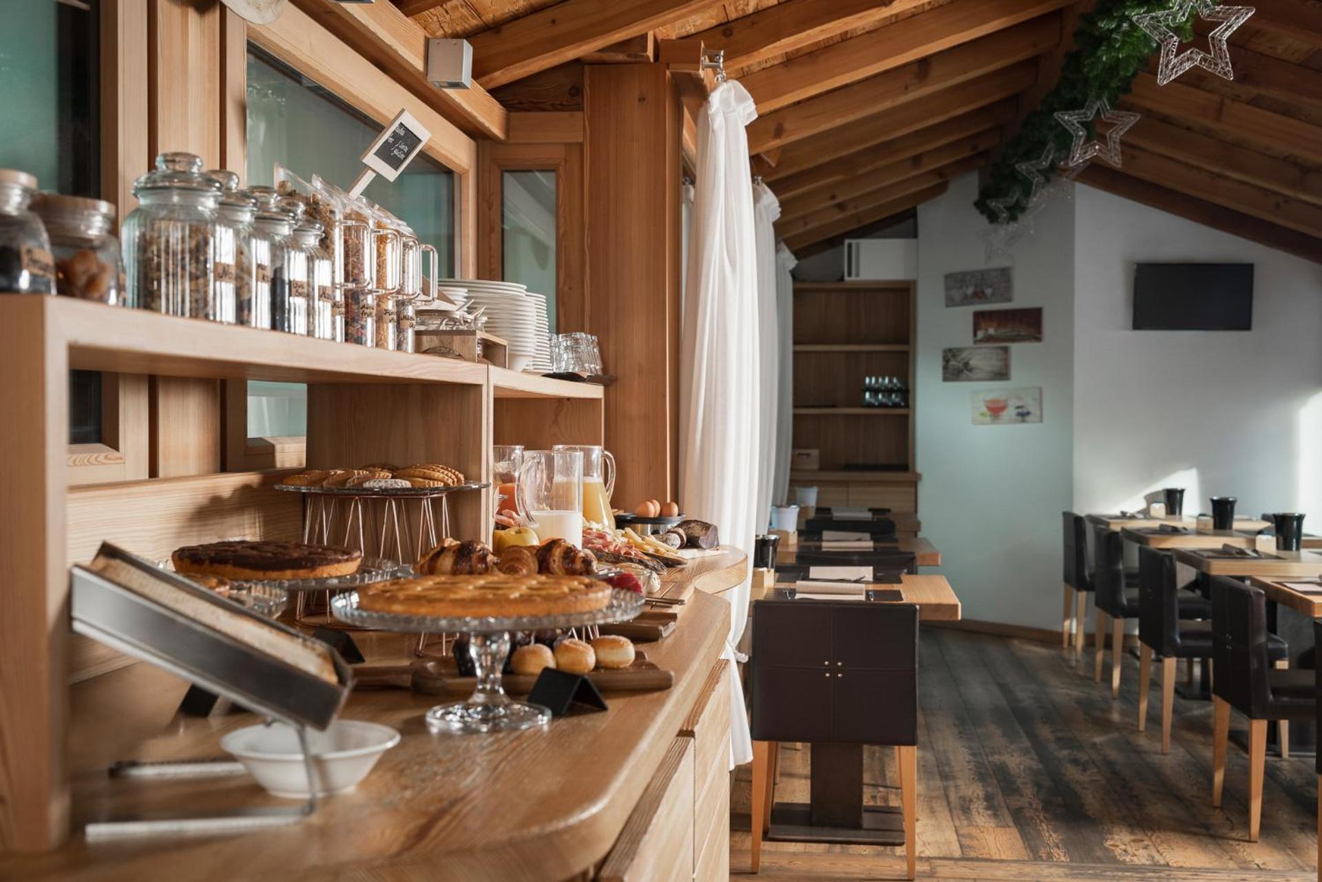 Alpen Hotel Chalet Pradelle Exterior photo